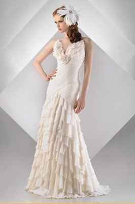 Has anyone gone to House of Brides to try on dresses?