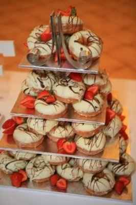 Any alternative to a wedding cake or cupcakes?