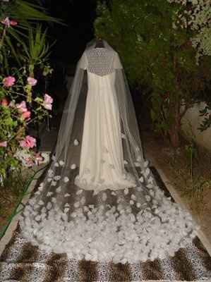 Wedding Veil? Are you wearing one? What style? Do brides still wear it over the face?