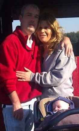 Who loves u ;) show us your FH or Hubby