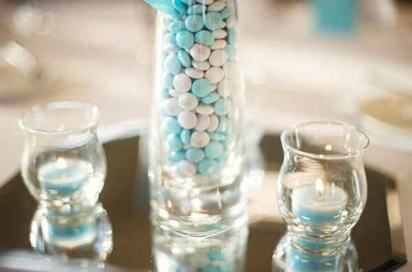 Help with a simple centerpiece!