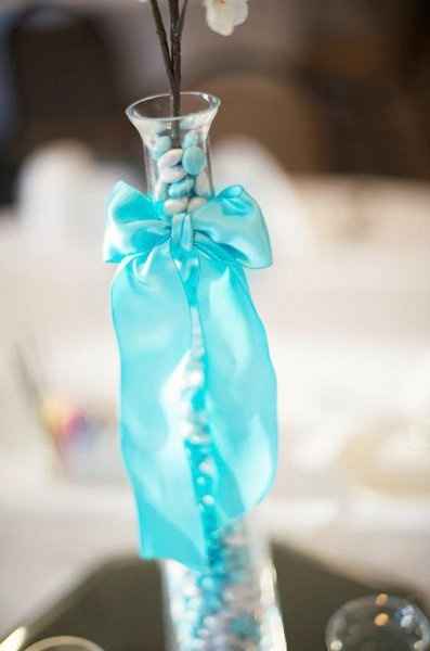 Help with a simple centerpiece!