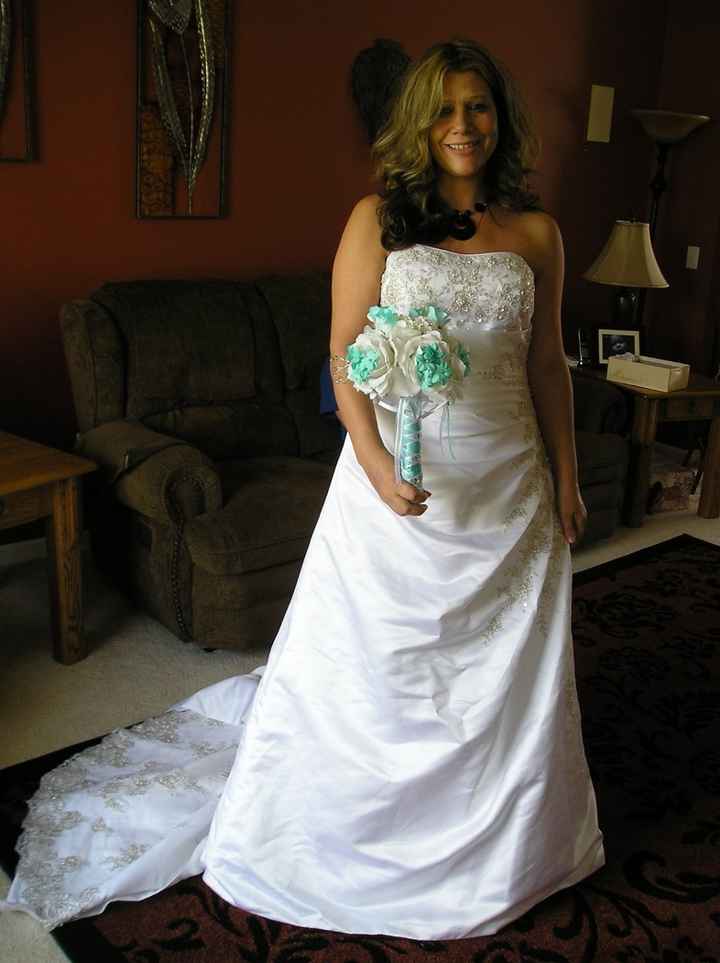 bouquet pics,wedding dress,and engagement dress pics!