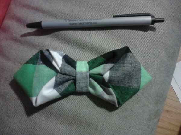 Which groomsmen look do you like better??