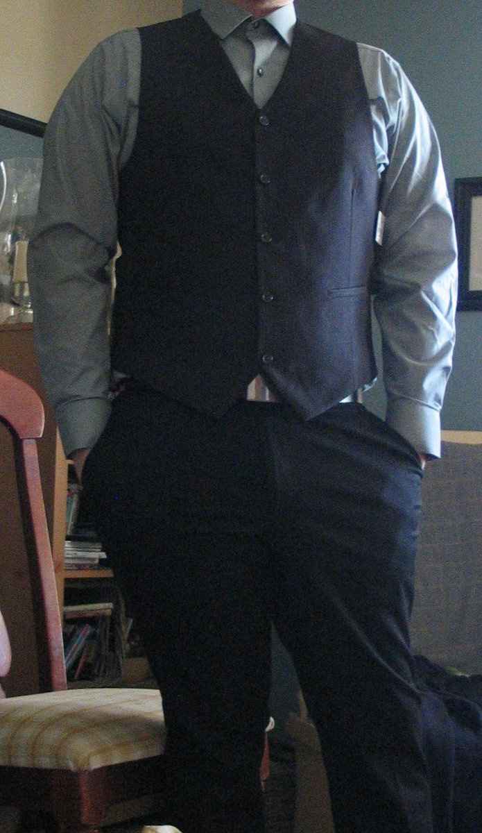 Which groomsmen look do you like better??