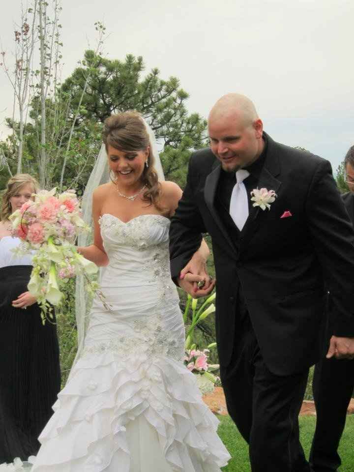 feels good to be a MRS!!!!! ** link to photobooth pics **