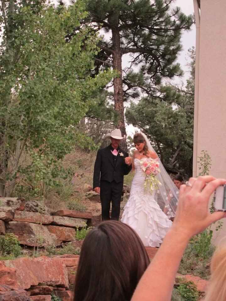 feels good to be a MRS!!!!! ** link to photobooth pics **