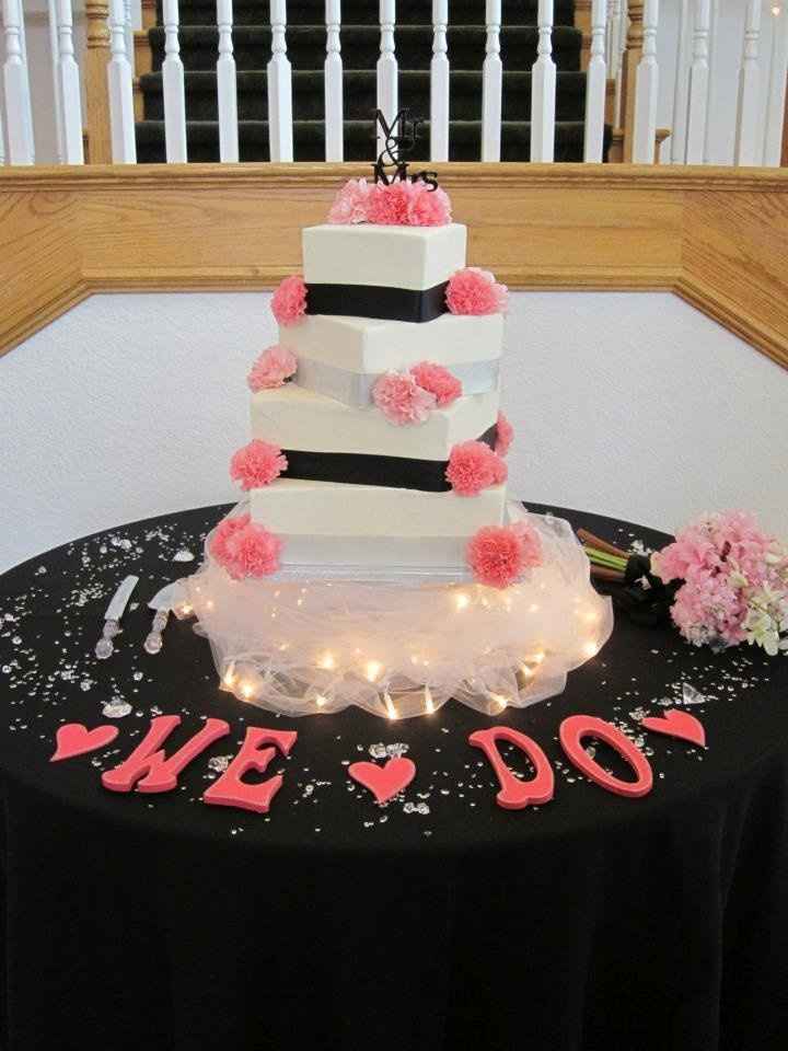 feels good to be a MRS!!!!! ** link to photobooth pics **