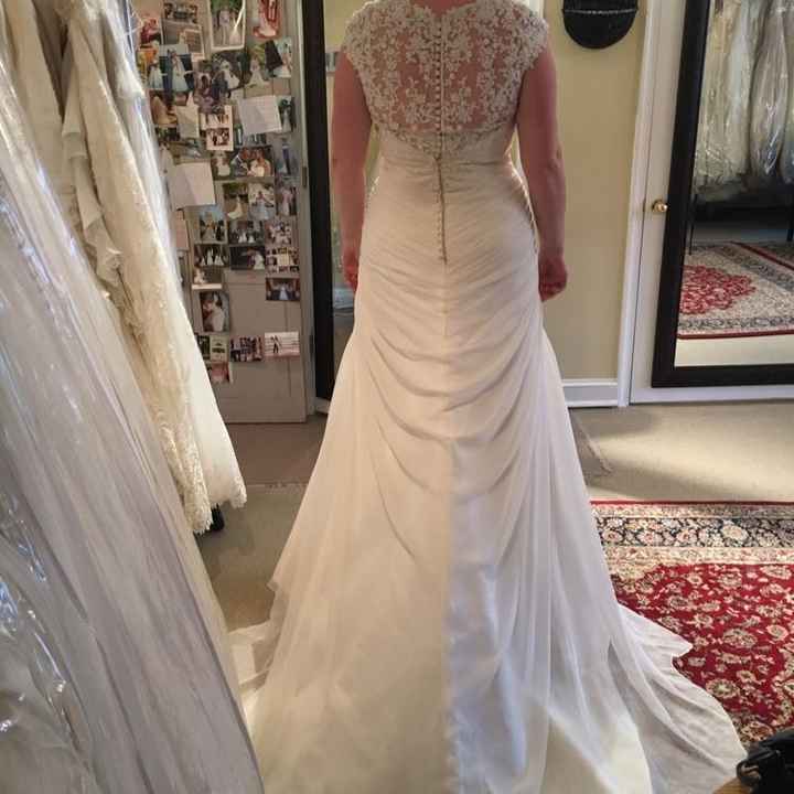 Let's see everyone's dresses