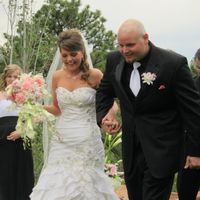 feels good to be a MRS!!!!! ** link to photobooth pics **