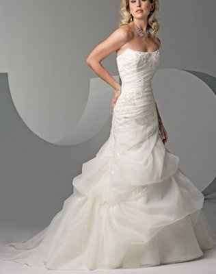 Trying to find a dress