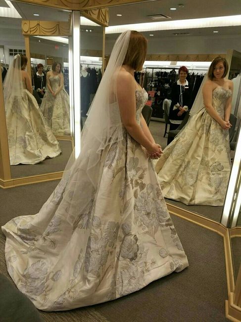 Show off those dresses!