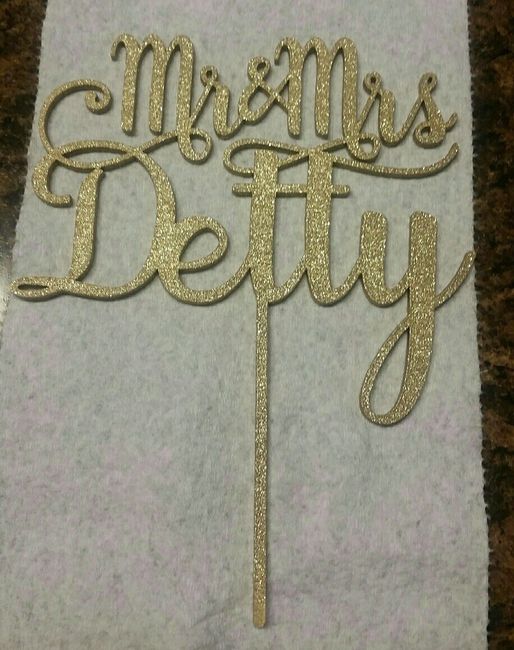 Cake topper