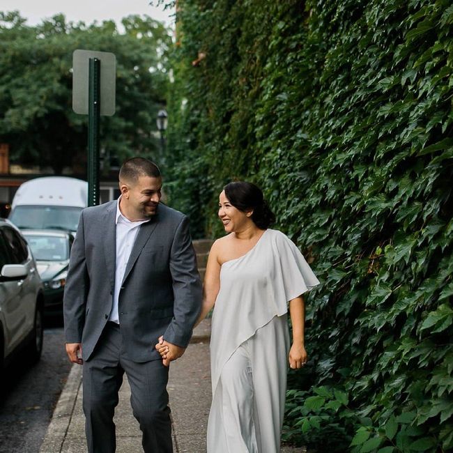 Show me your engagement picture outfits! - 1