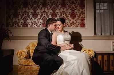 May I see your wedding portraits? (For those who are already married)