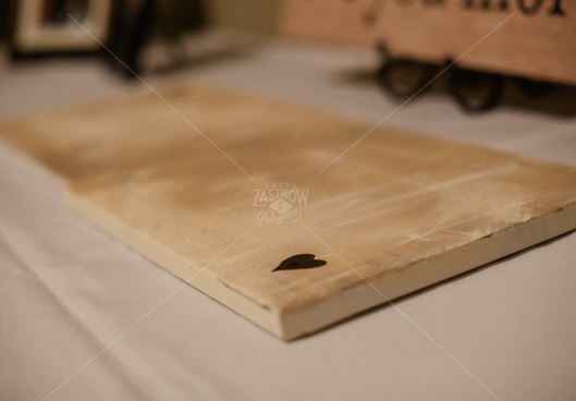 Any experience with canvas as guest book??