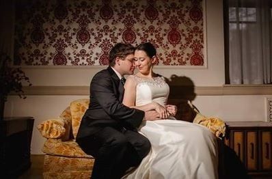 May I see your wedding portraits? (For those who are already married)
