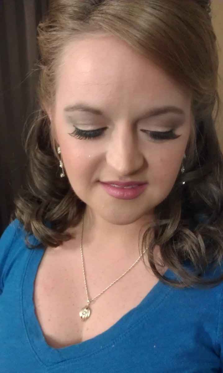 So lets talk about makeup.Wedding day makeup look.