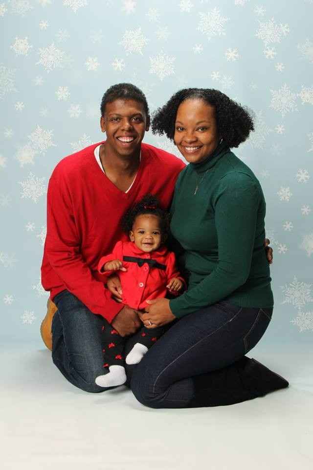 Post Your Favorite Picture of You and Your Fiance/Fiancee!