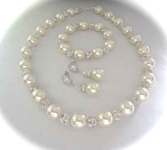 Potential Bridal Jewlery Decision.  What do you think?