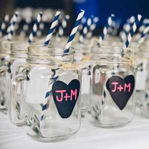 Creative DIY Brides... I need help.