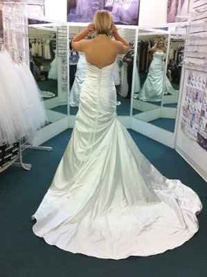 I found my Dress! *Pics*