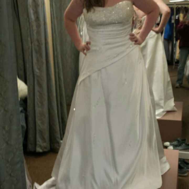 To all my plus size brides lets see how well u rocked your dress!!