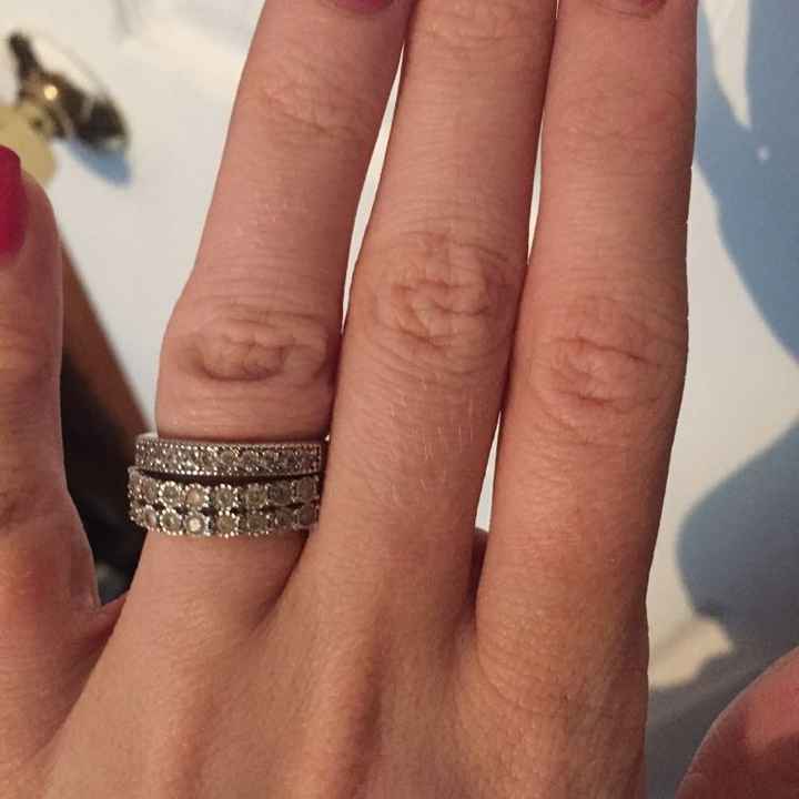 Twist on the ol' Ring Pics!