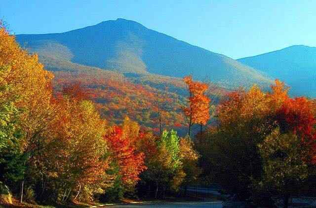 Rec for East Coast "fall" type town for honeymoon