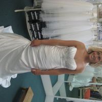 BRIDES...I want to see your DRESSES!!!~~~~