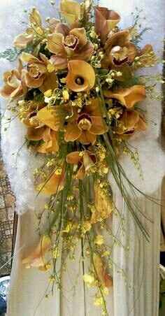 Cascading bouquet
