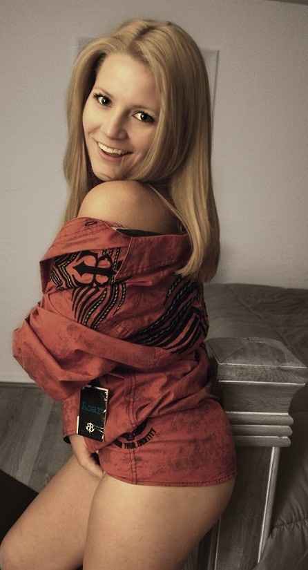 How to present "boudoir" photos to him?