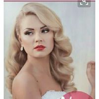 How is everyone doing their hair??