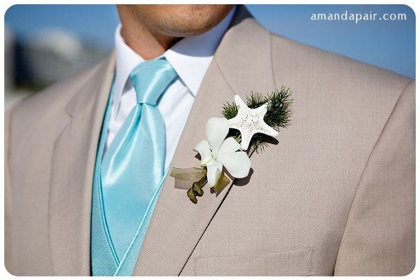 show me your boutonniere alternatives. flowerless wedding!