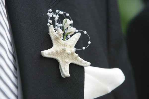 show me your boutonniere alternatives. flowerless wedding!