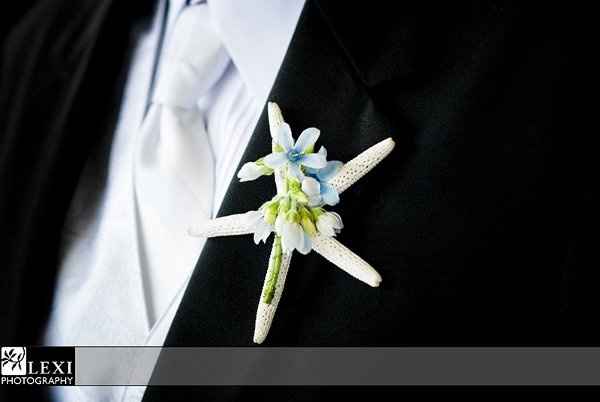show me your boutonniere alternatives. flowerless wedding!