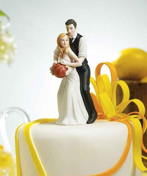LET'S see your Grooms Cake.  :)