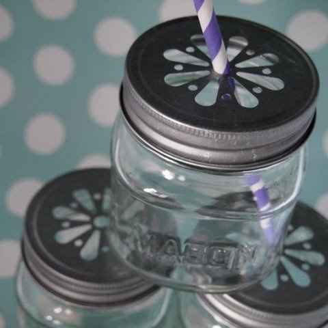 Different kind of centre pieces mock up HELP PLEASE!!