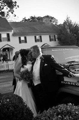 Anyone here that still remembers me? I'm back and married with PICTURES!