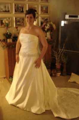 show off your bridal dress!!!!!