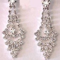 Show me your wedding jewelry accessories please..