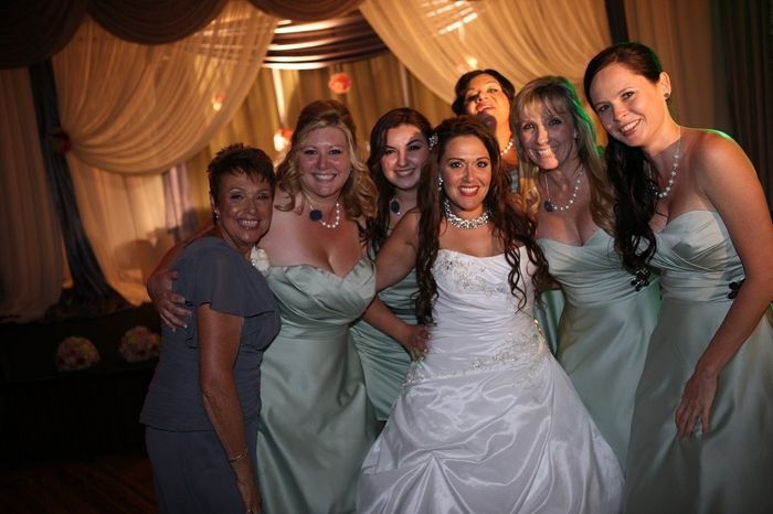 3 Bridesmaids.....size 0 and a 32a - size 14 and a 38f or g. Help?