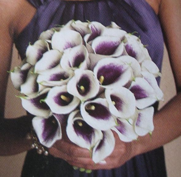 Wedding is next month and i do not have flowers picked out! Help!