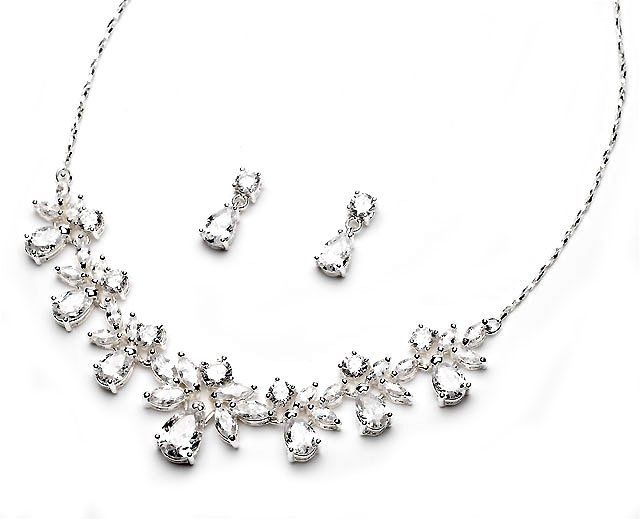 What jewlery?