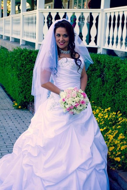 Show me your wedding gown
