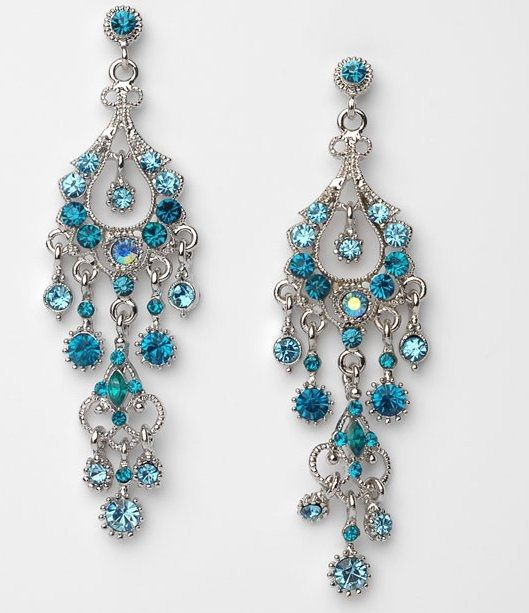 Edit: Which set of earrings? - no necklace