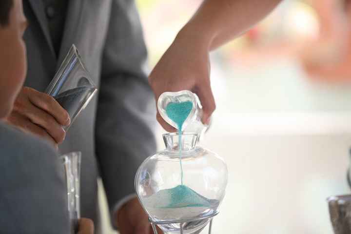 sand or candle ceremony....or neither????