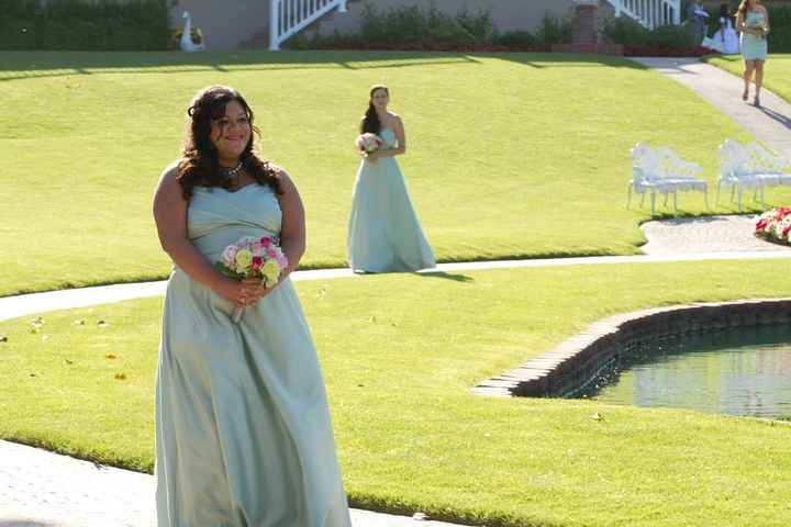 3 Bridesmaids.....size 0 and a 32a - size 14 and a 38f or g. Help?