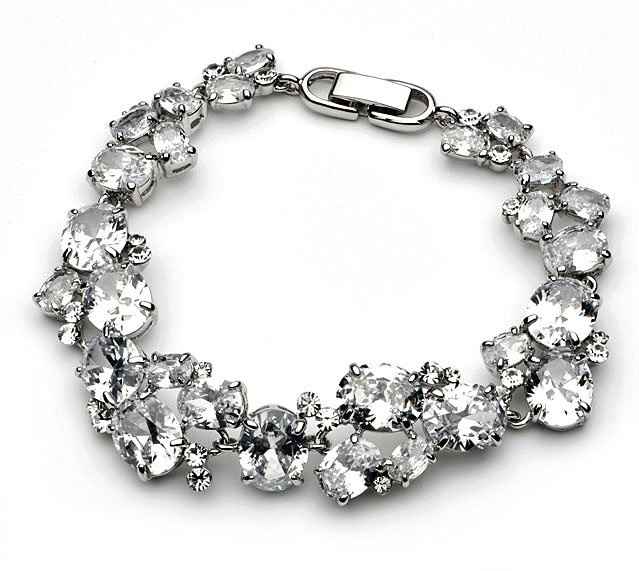 What jewelry would go with my dress?