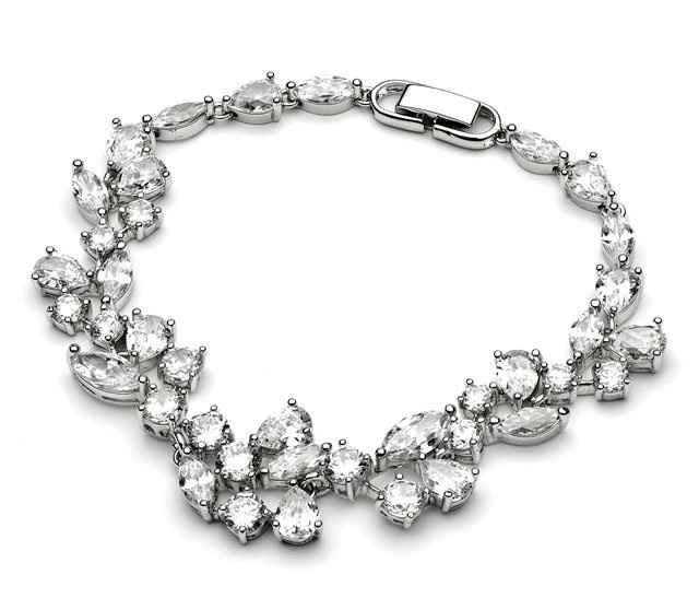 Jewelry to match the dress...HELP!
